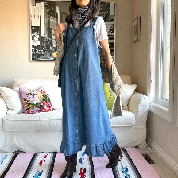 Medium wash denim sleeveless A-line ruffle hem dress - Picture 3 of 13